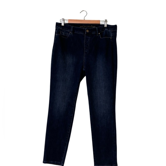 Soft Surroundings Women’s Straight Leg Denim Jeans Dark Wash Size Medium - Picture 1 of 5